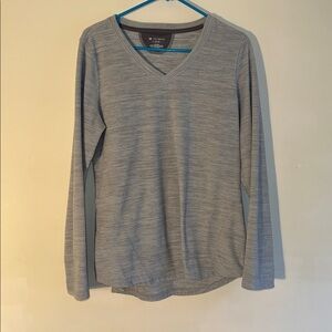 Tek Gear Light Gray V-Neck Long Sleeve Top Size Large